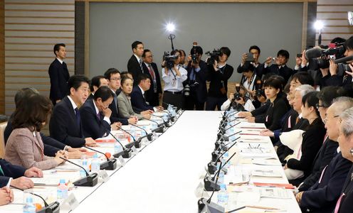 Photograph of the Prime Minister making a statement
